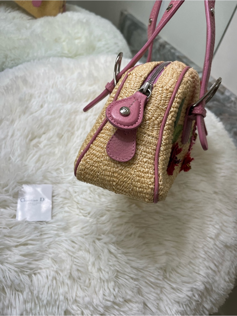 Limited Edition 2005 Dior Floral Wicker and Pink Raffia Flower Vintage Hand Bag - Picture 4 of 8